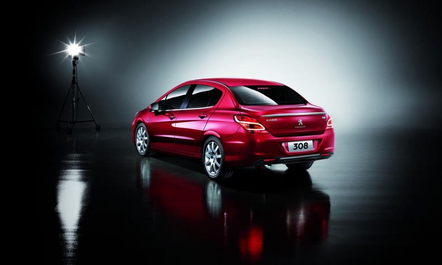  Peugeot 308 Sedan 2011 года  (CN) (фото 14 из 18)